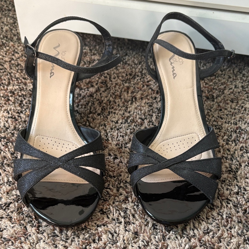 Vionic Women's Black Patent Strappy Sandals